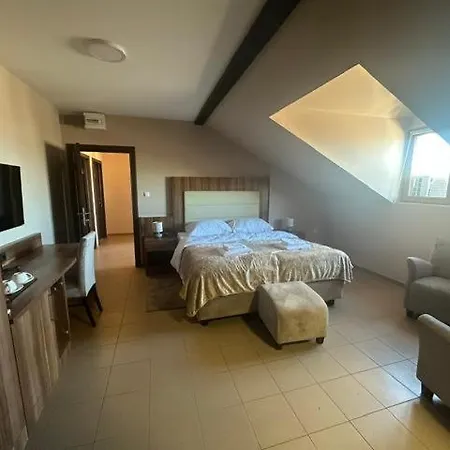 Aparthotel Jp Mali Pariz