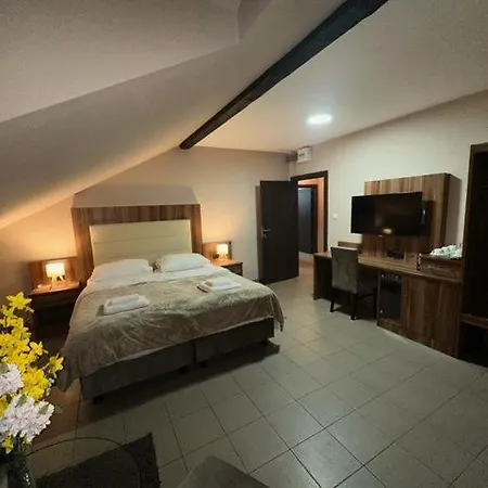 Aparthotel Jp Mali Pariz